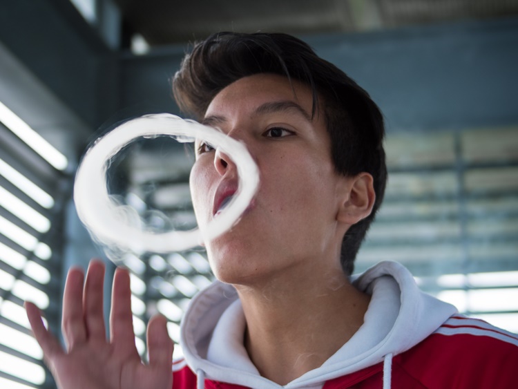 Six Vape Tricks to Impress Your Friends